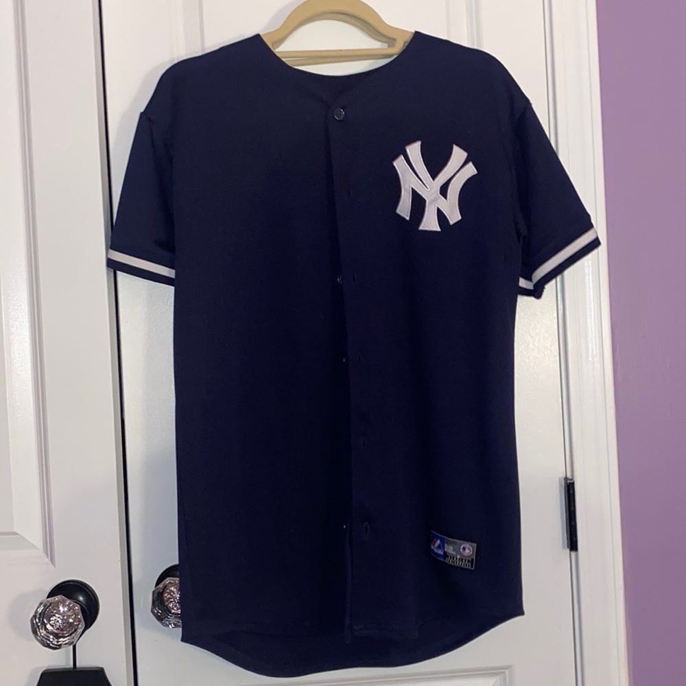 Derek Jeter Yankees jersey